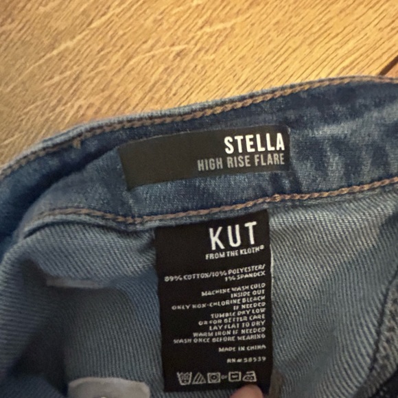KUT FROM THE KLOTH  size 4 Stella High Rise, flare, button fly jeans - Picture 6 of 11
